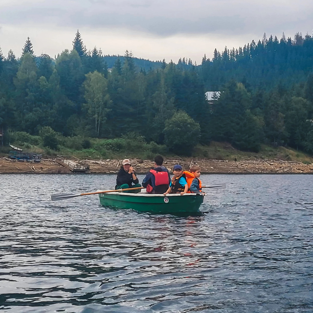 Închiriere Barcă cu vâsle